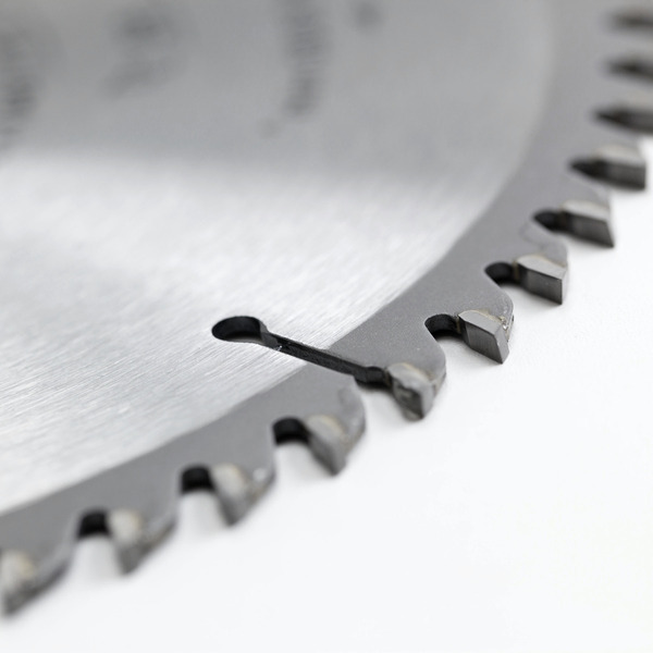 __wf__arquivos/imagens/disco_para_serra_circular_7_1_4_60_dentes_88324922_0003_600x600.jpg